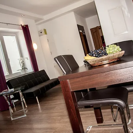 Aparthotel - Stadtvilla Premium Schweinfurt Zimmer foto