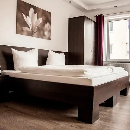 Aparthotel - Stadtvilla Premium Schweinfurt Zimmer foto
